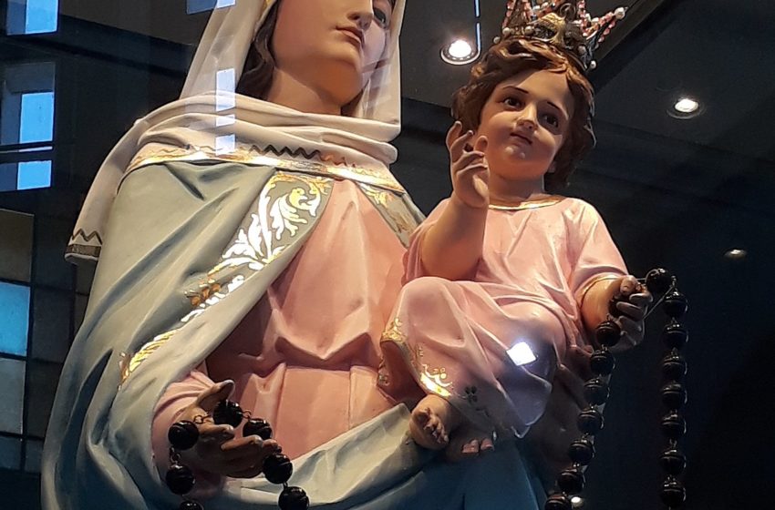  Octubre, mes de La Virgen del Rosario